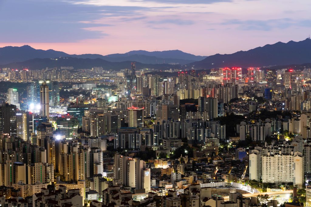 107373984 1707960093201 Gettyimages 1741638445 Skorea Economy.jpeg