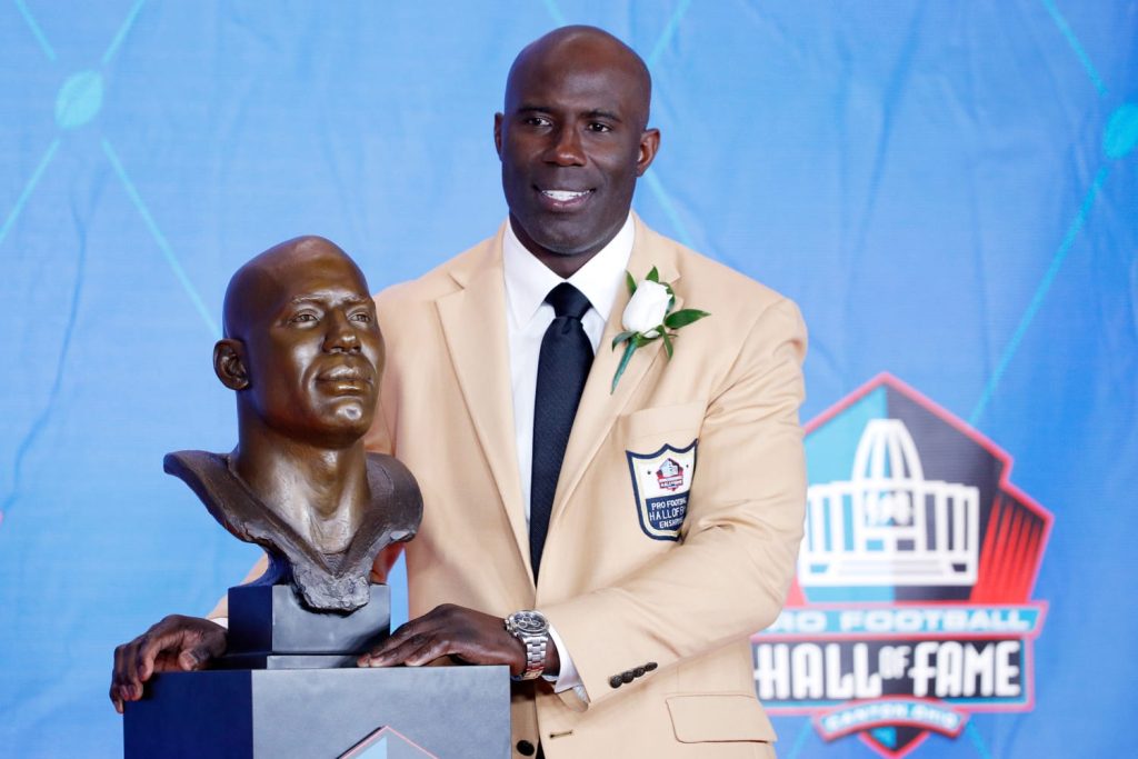240715 Terrell Davis Hall Of Fame Award 2017 Ac 750p 120ac5.jpg