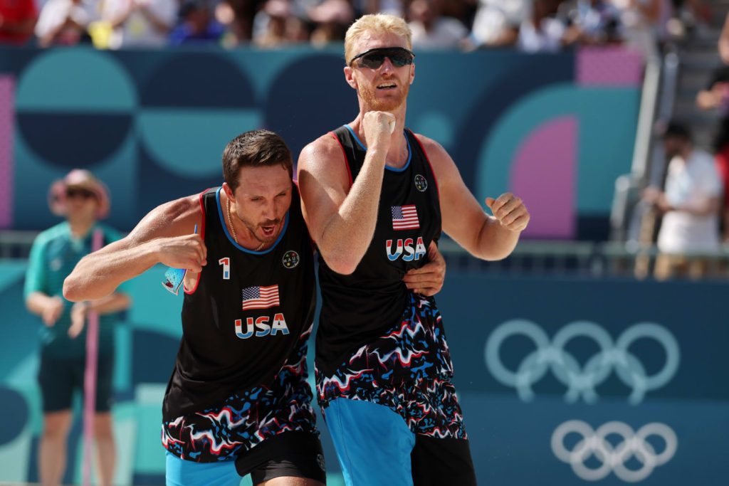 240729 Olympics Volleyball Chase Budinger Miles Evans Mn 1050 085f32.jpg