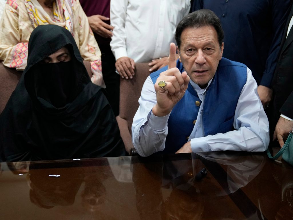 Pakistan court acquits former PM Imran Khan, wife in unlawful marriage case | Imran Khan News Ap24031206006207 1706687309.jpg