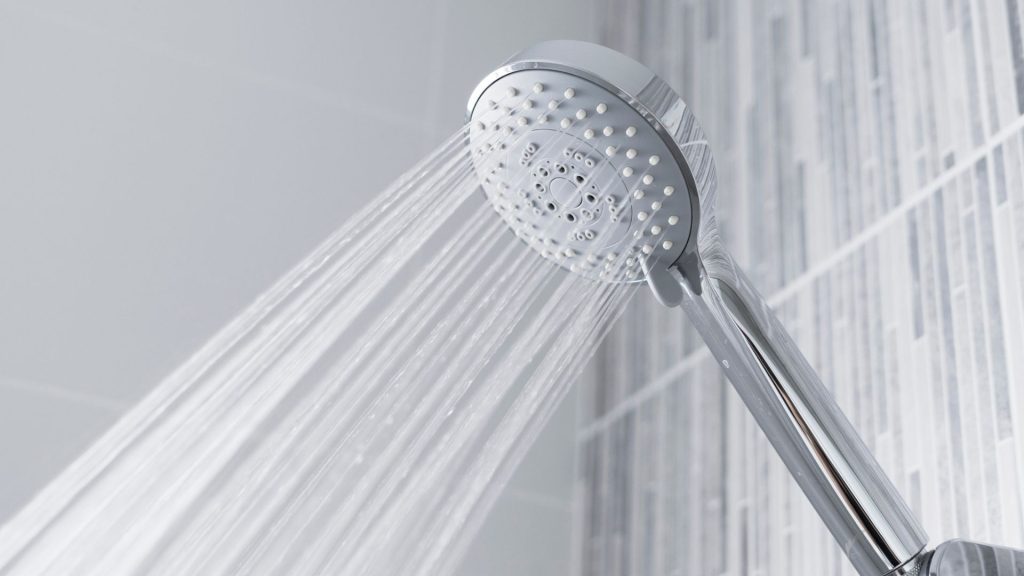 Old physicist discovers new oscillation mode in shower Sh.jpg