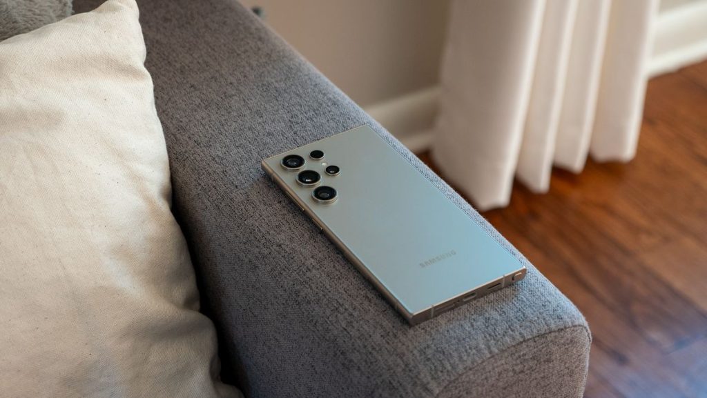 Samsung has allegedly put the brakes on the One UI 7 beta rollout Cjgunlzmzsirhu5rxjmk7n 1200 80.jpg