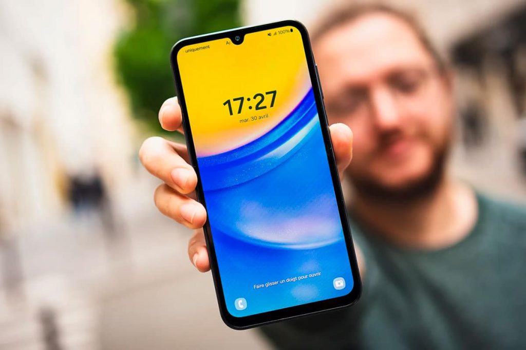 Samsung Users Should Activate This New Security Feature To Protect Their Data.jpg