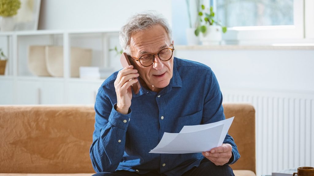 Aging adults are most vulnerable to these digital risks, experts say Gettyimages 2177929432.jpg