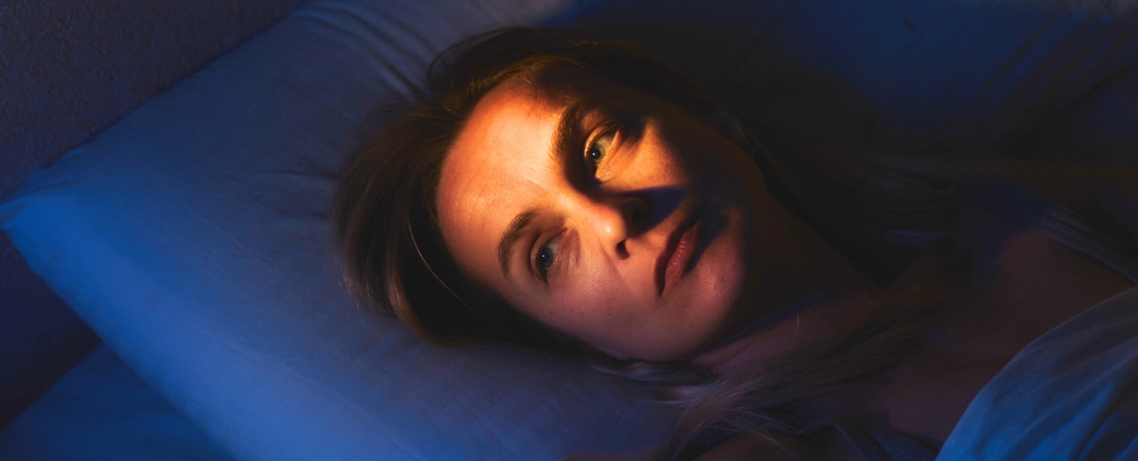 Study of Over 400,000 People Links Gut Bacteria With Insomnia Risk : ScienceAlert Insomniawomancantsleep.jpg